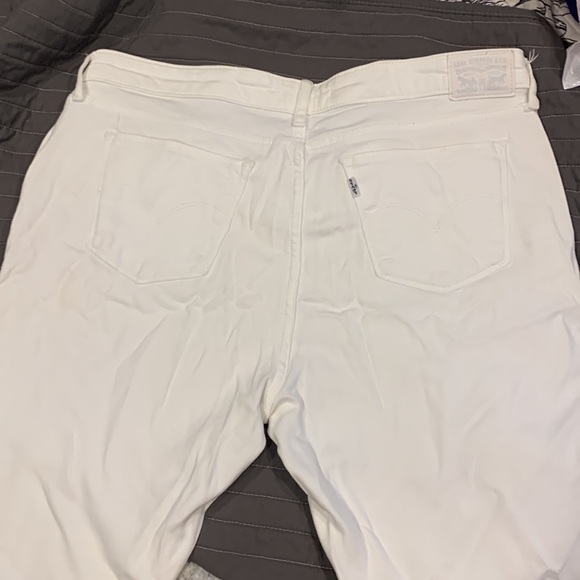 711 Skinny Levi’s white skinny jeans - Picture 3 of 7